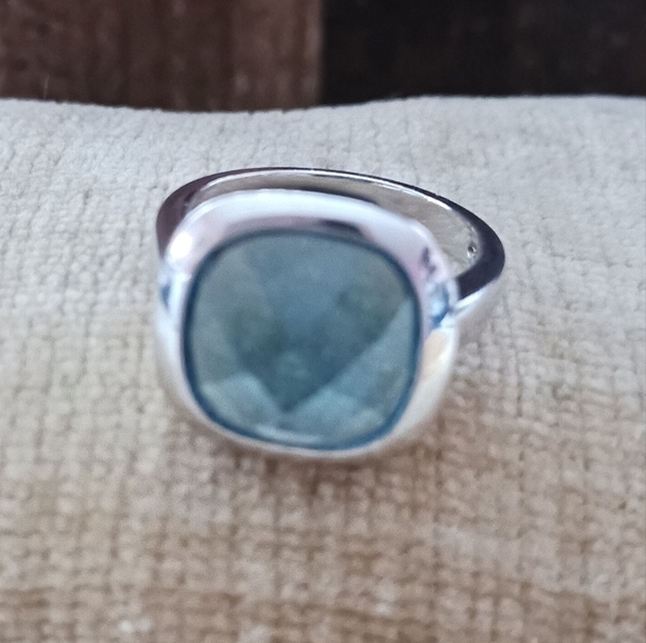 Silver blue Faceted Glass Ring - Picture 6 of 10